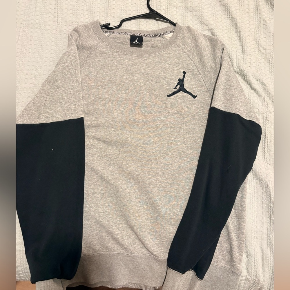 Jordan Men's Crewneck Sweater in Gray and Black